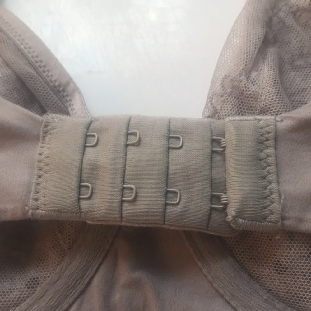 Body by Victoria Unlined Demi - Picture 4 of 5